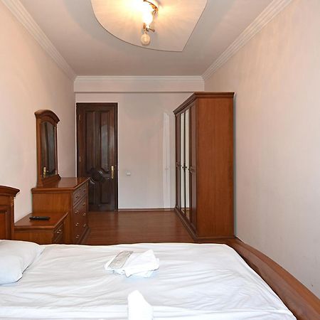 Rent Inn Yerevan On North Avenue Exterior foto